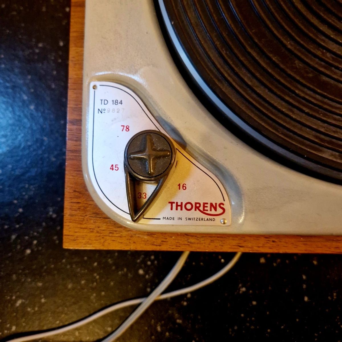 Thorens Giradischi: Plattenspieler Thorens TD 184, No. 2 – Usato da Le Vaud venduto da Balthasar 4