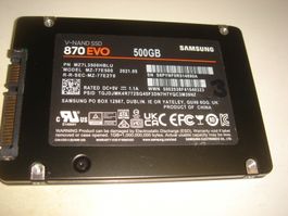1 stück 500gb ssd. Samsung 870 EVO. Getestet. Siehe Details