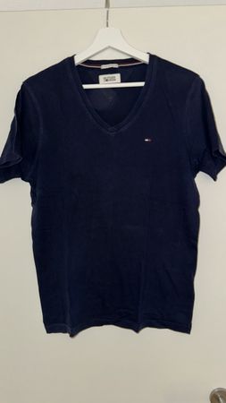 Tommy Hilfiger T-Shirt Gr. S dunkelblau V-Shirt Baumwolle So