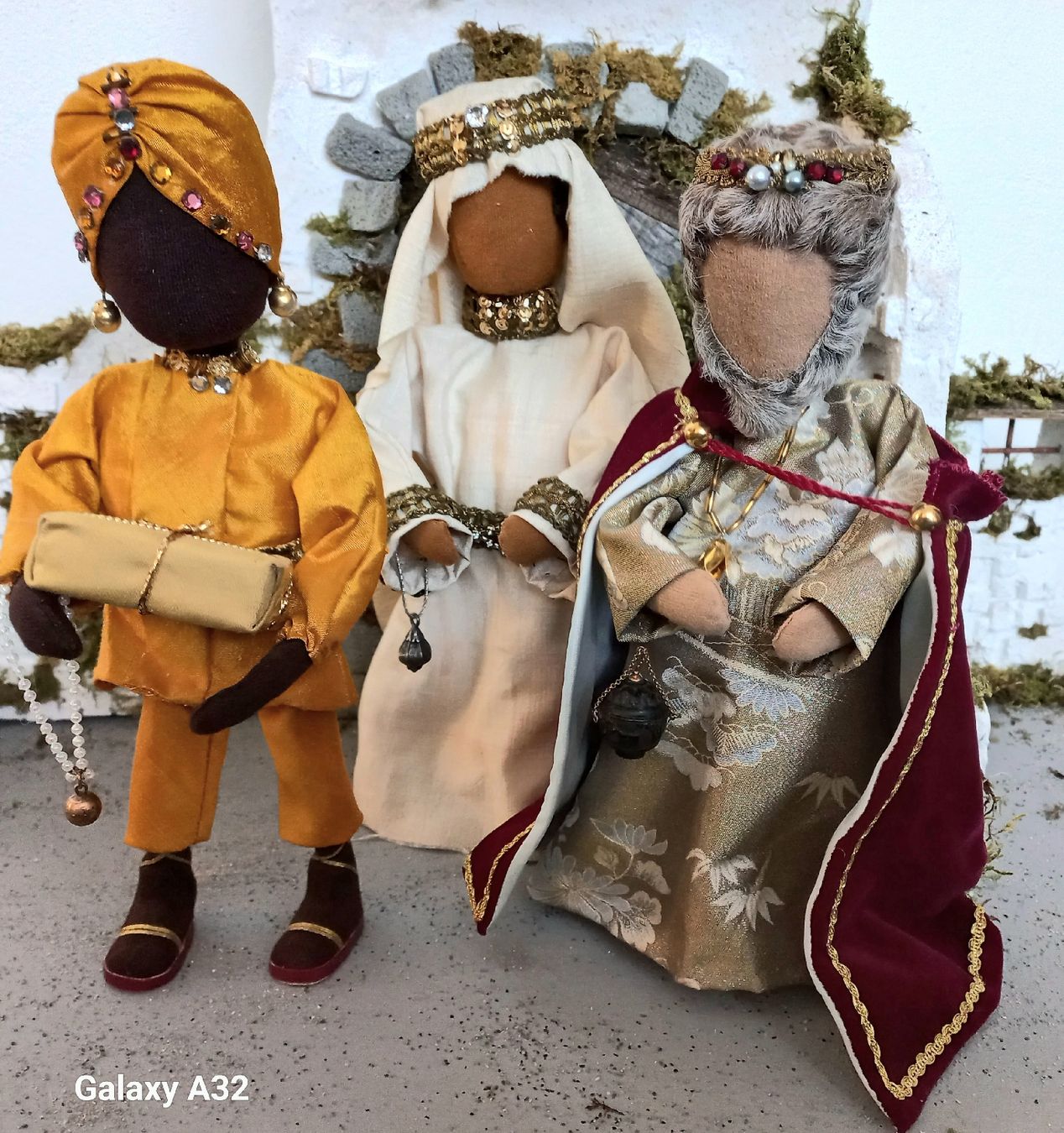 Figuren: Krippenfiguren Set  – Gebraucht aus Lachen SZ von jimmygoal13 3