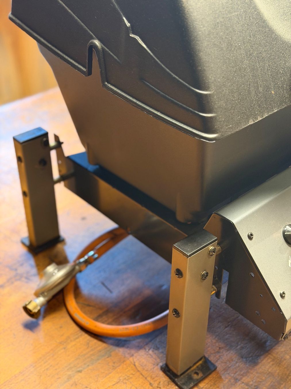 Grils: König Gas Grill, Doppelbrenner – D'occasion à Hausen AG par eri_6ndx 4