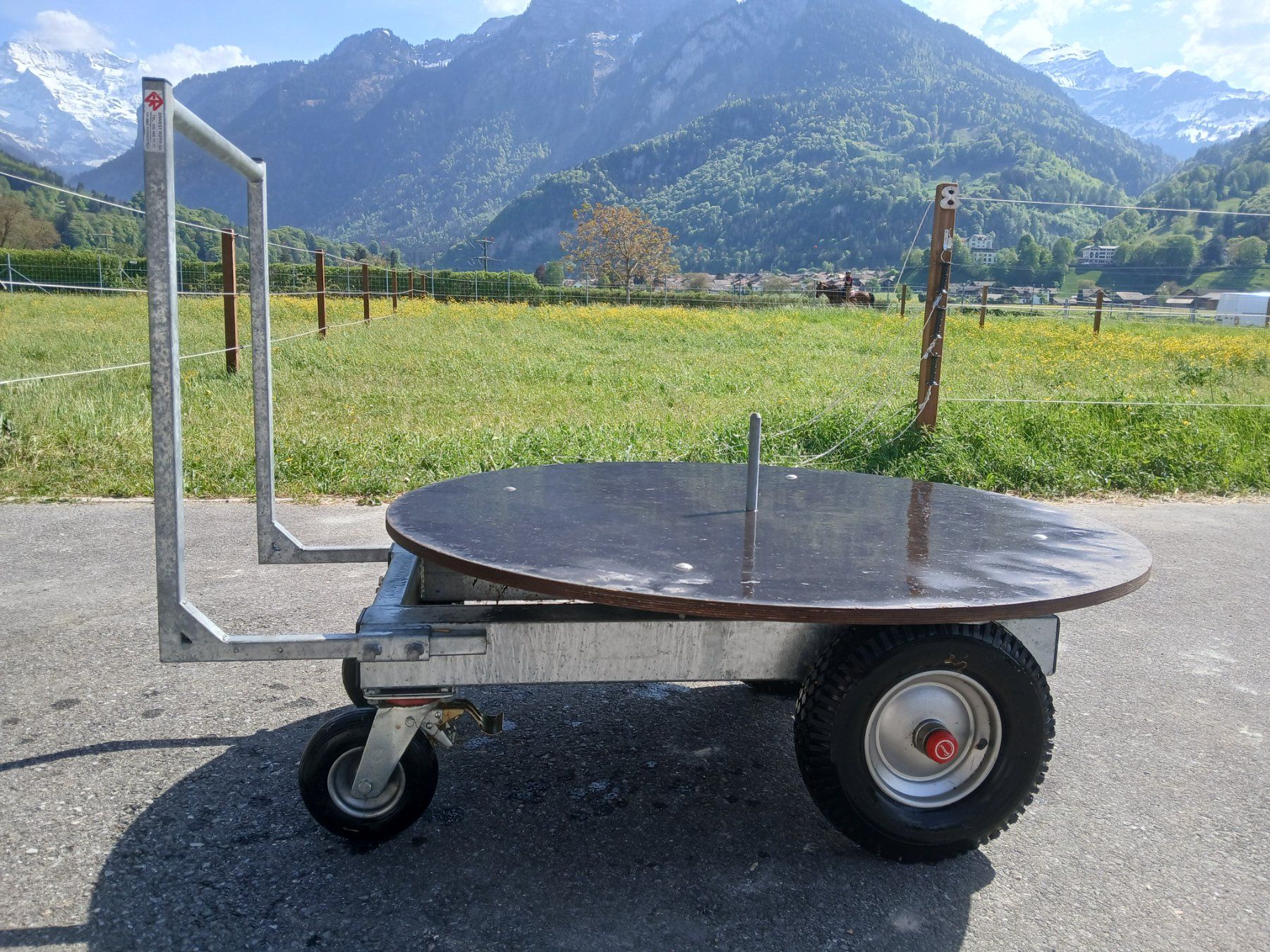 Rimorchi: Rundballenwagen – Usato da Unterseen venduto da bike2016