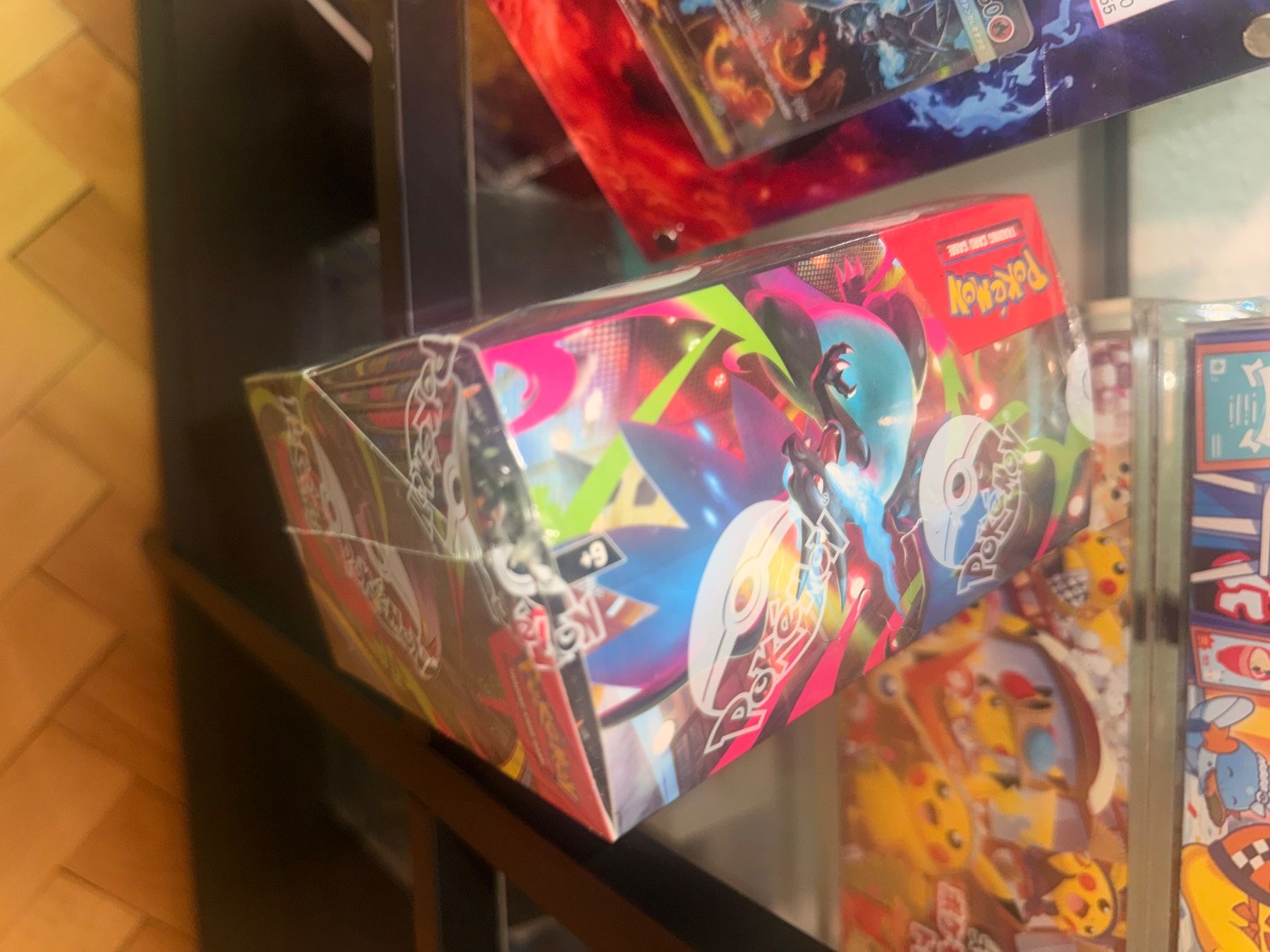 Pokémon Carte collezionabili: Display/Booster Box Phantasmal Flames + acrylic – Nuovo e nell'imballaggio originale da Carouge GE venduto da MonkeyD 6