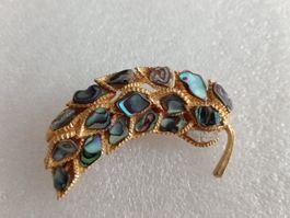 Wunderschöne  Brosche mit schöne Stein, Gold Farbe