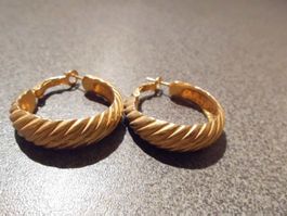 Ohrstecker Creolen, goldfarbig, Streifen