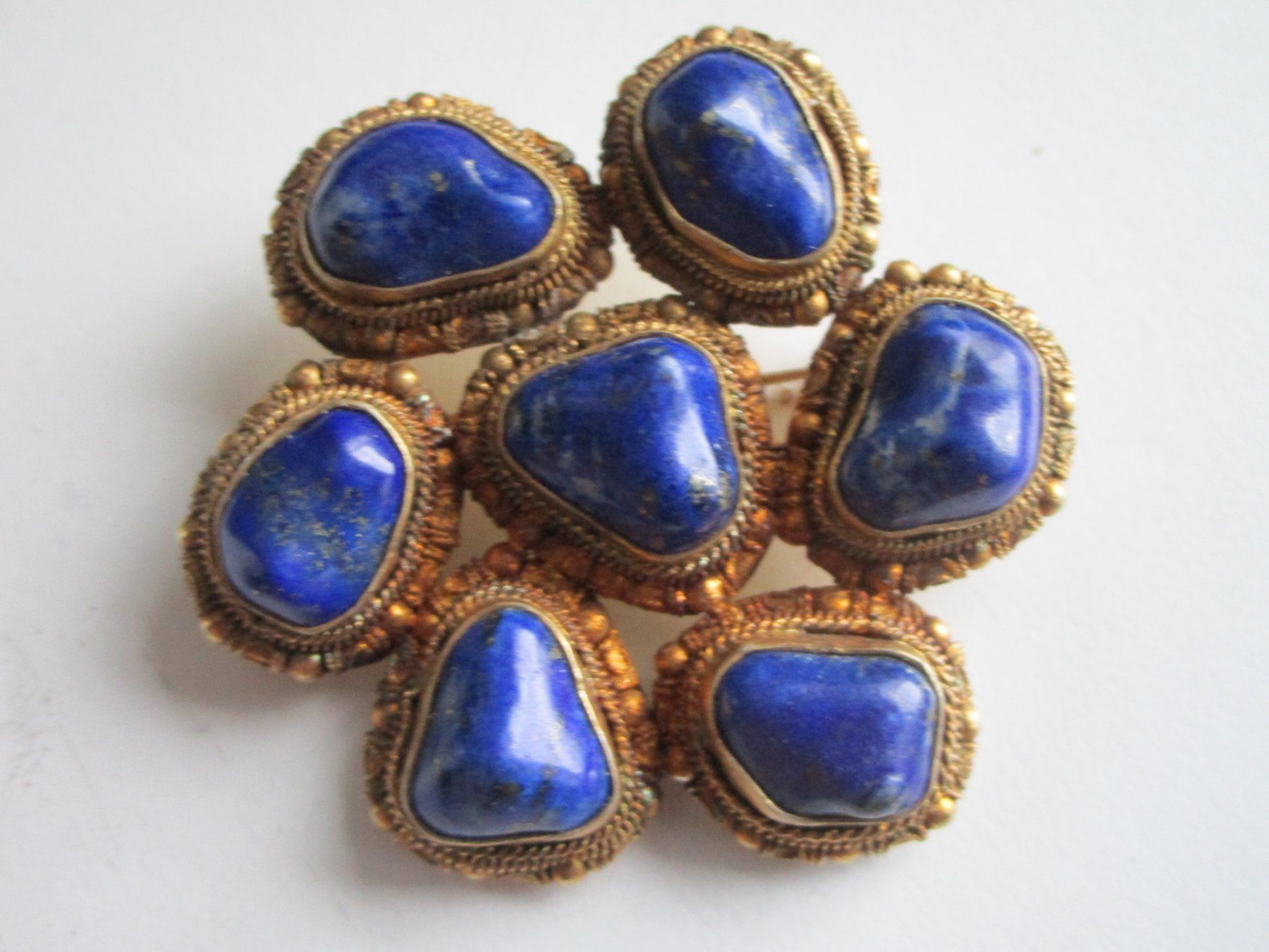 Broschen & Nadeln: Antike Brosche mit Lapislazuli – Gebraucht aus Heimberg von Lupo57