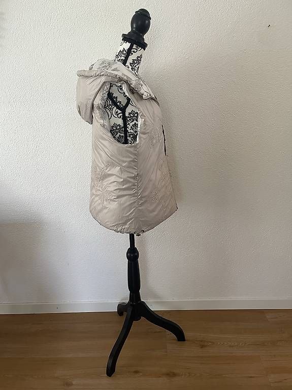 Gilet & Giacche senza maniche: Wunderschöne Weste von Nile - NEU – Nuovo e nell'imballaggio originale da Nänikon venduto da Susan_1 4