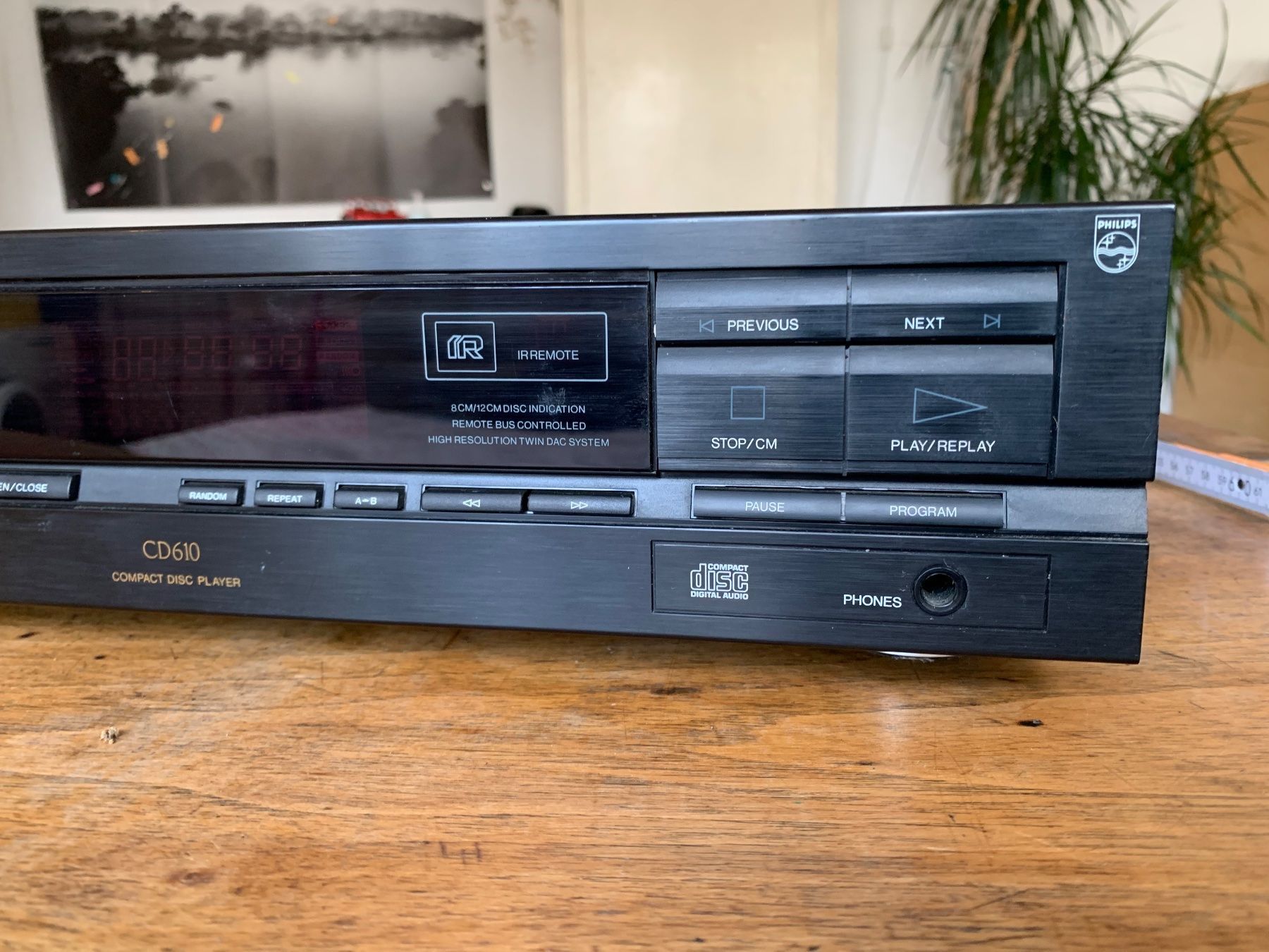Philips Audio- & Mediensysteme: CD Player Philips CD610 funktioniert einwandfrei – Gebraucht aus Trimbach von  2