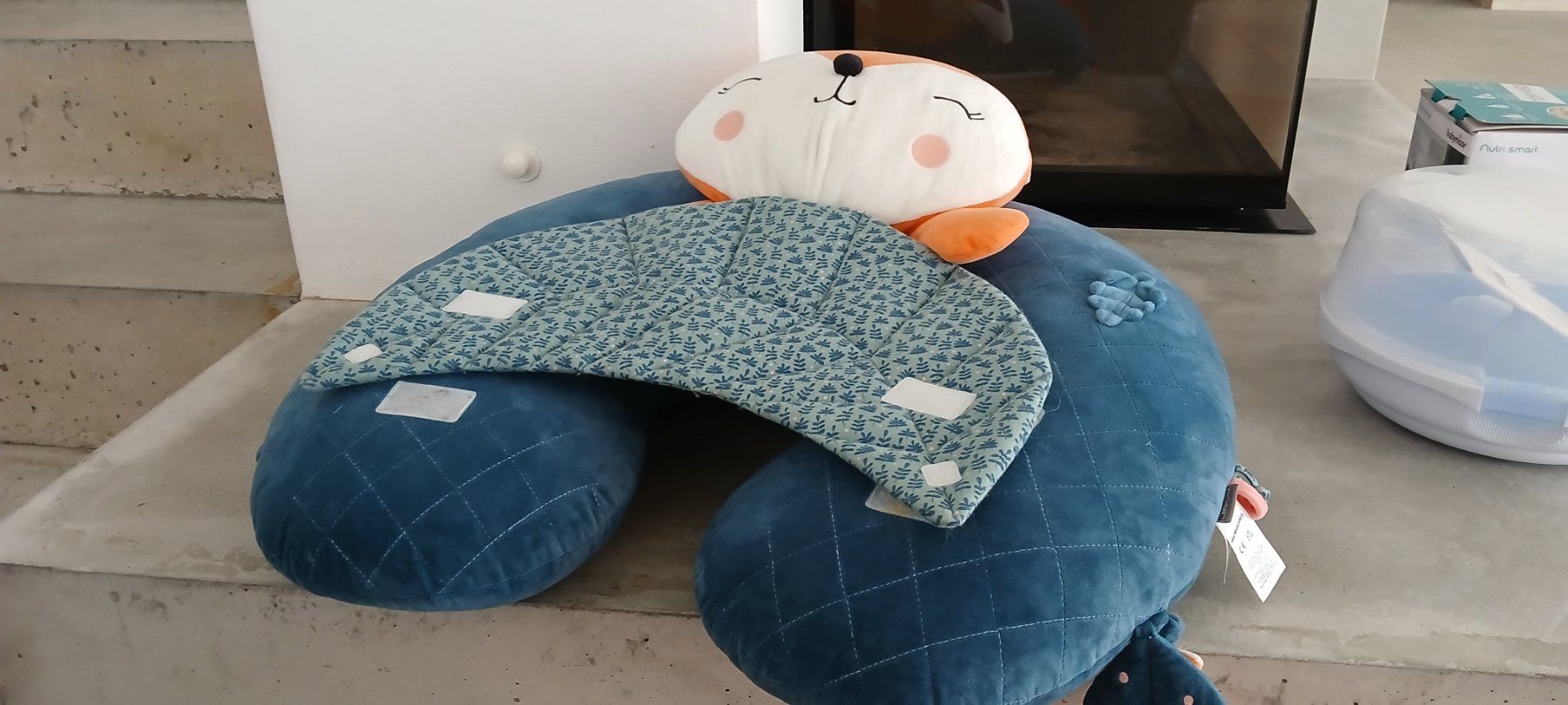 Vertbaudet Coussins: coussin découverte verbaudet – D'occasion à La Place (Ayent) par Tho57