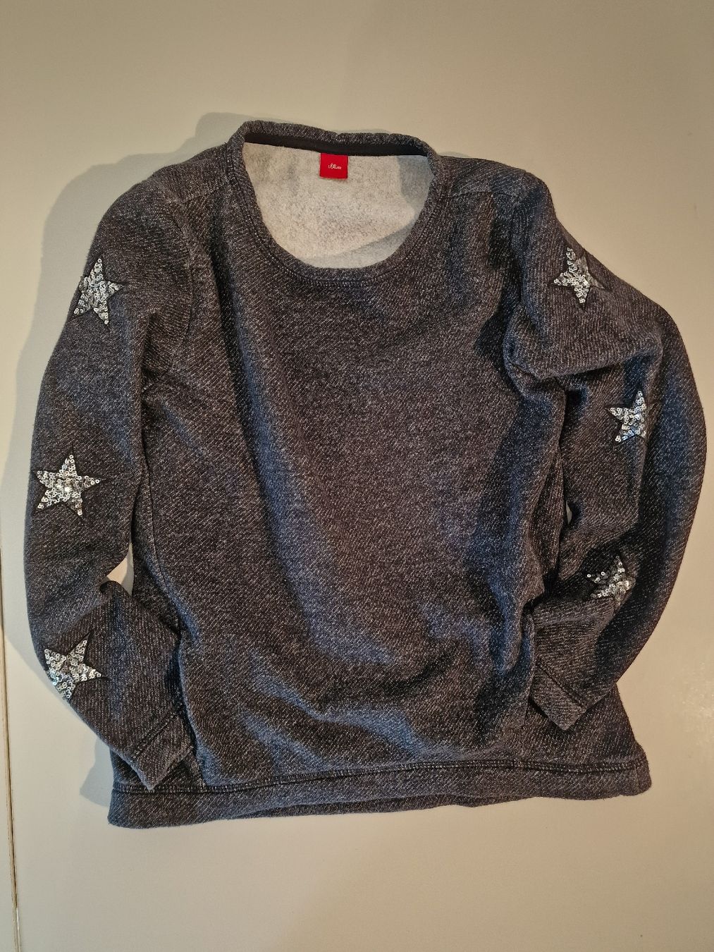 Maglioni & Felpe: S.Oliver Mädchen-Pullover Gr. 164 mit Sternen – Usato da St. Margrethen SG venduto da Goldig