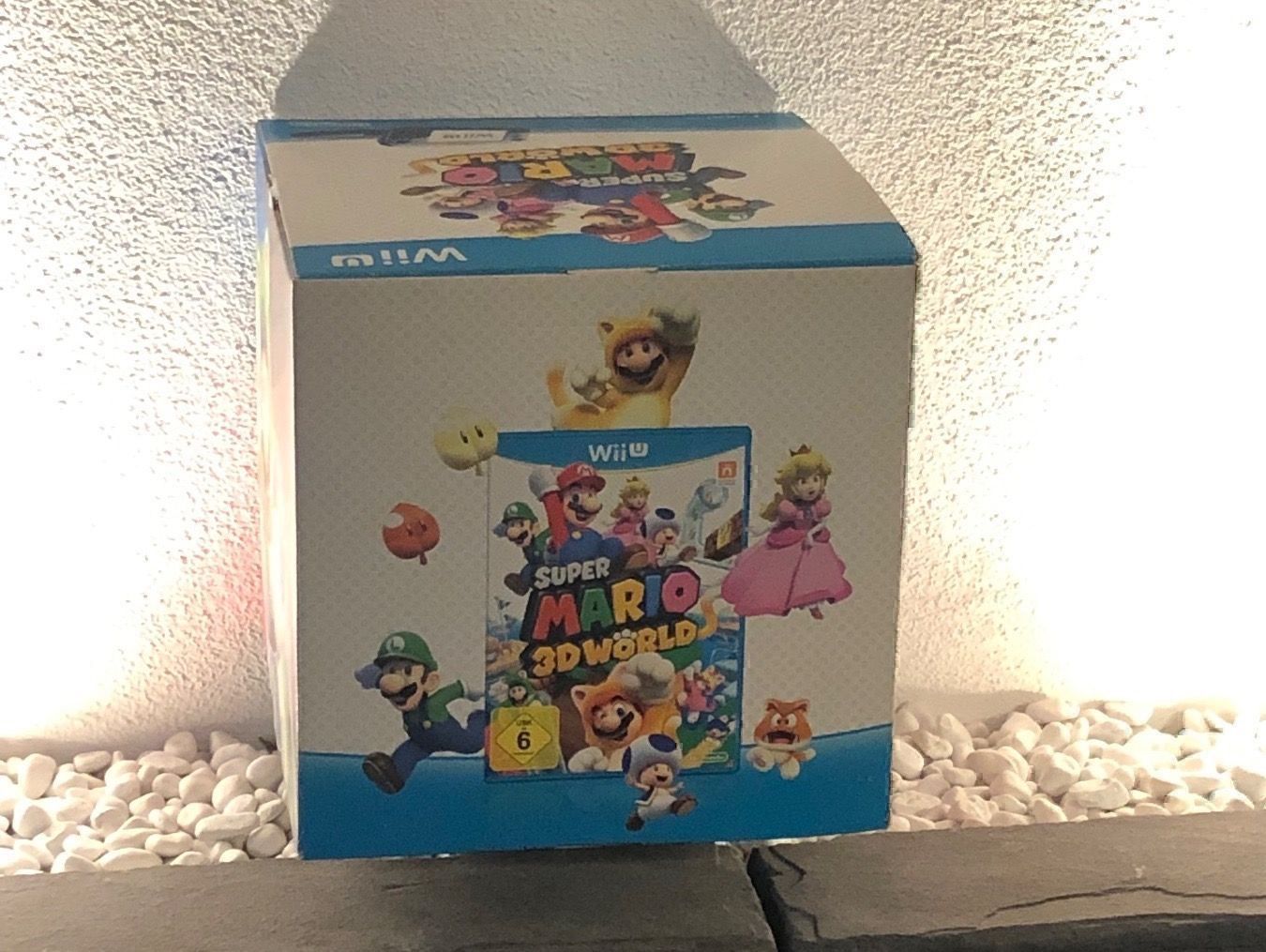 Giochi: Super Mario 3D Wörld Aufsteller – Usato da Kestenholz venduto da Matti_10 1