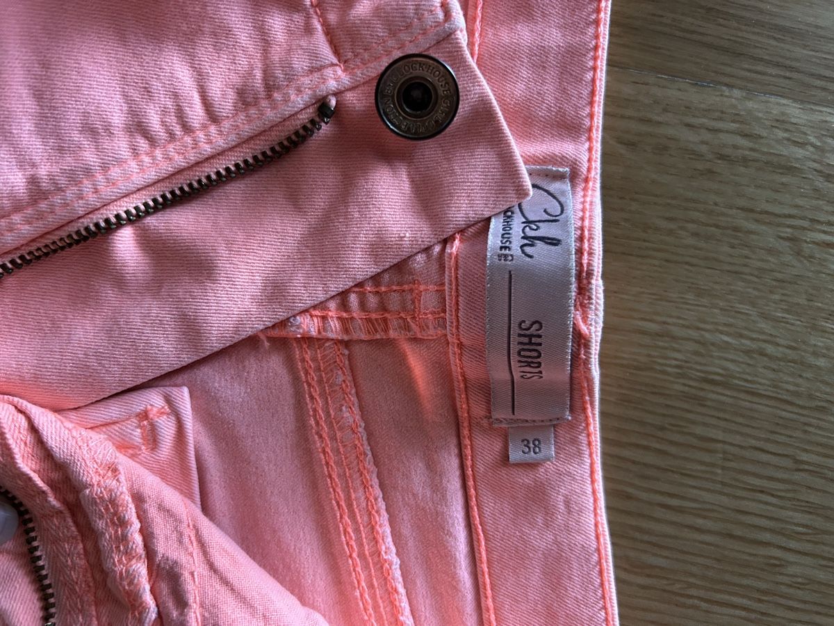 C&A Pantaloni: Shorts court rose 38 – Usato da Daillens venduto da guisepa 1