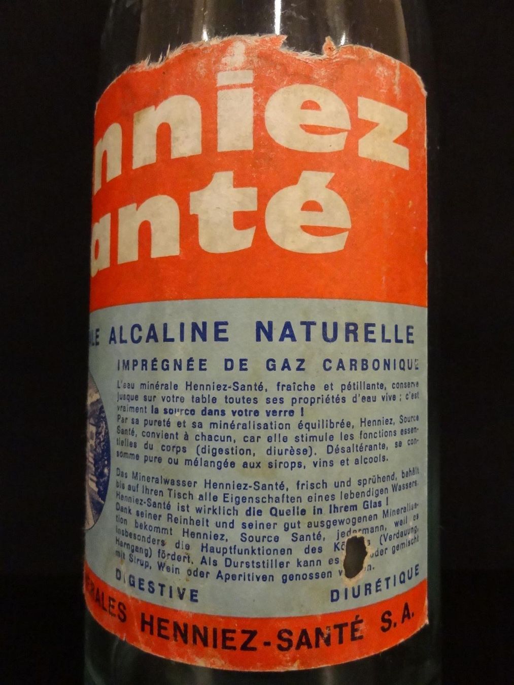 Bicchieri, Caraffe & Bottiglie: alte Flasche HENNIEZ SANTÉ – Usato da Kerzers venduto da Flaschenposten 3