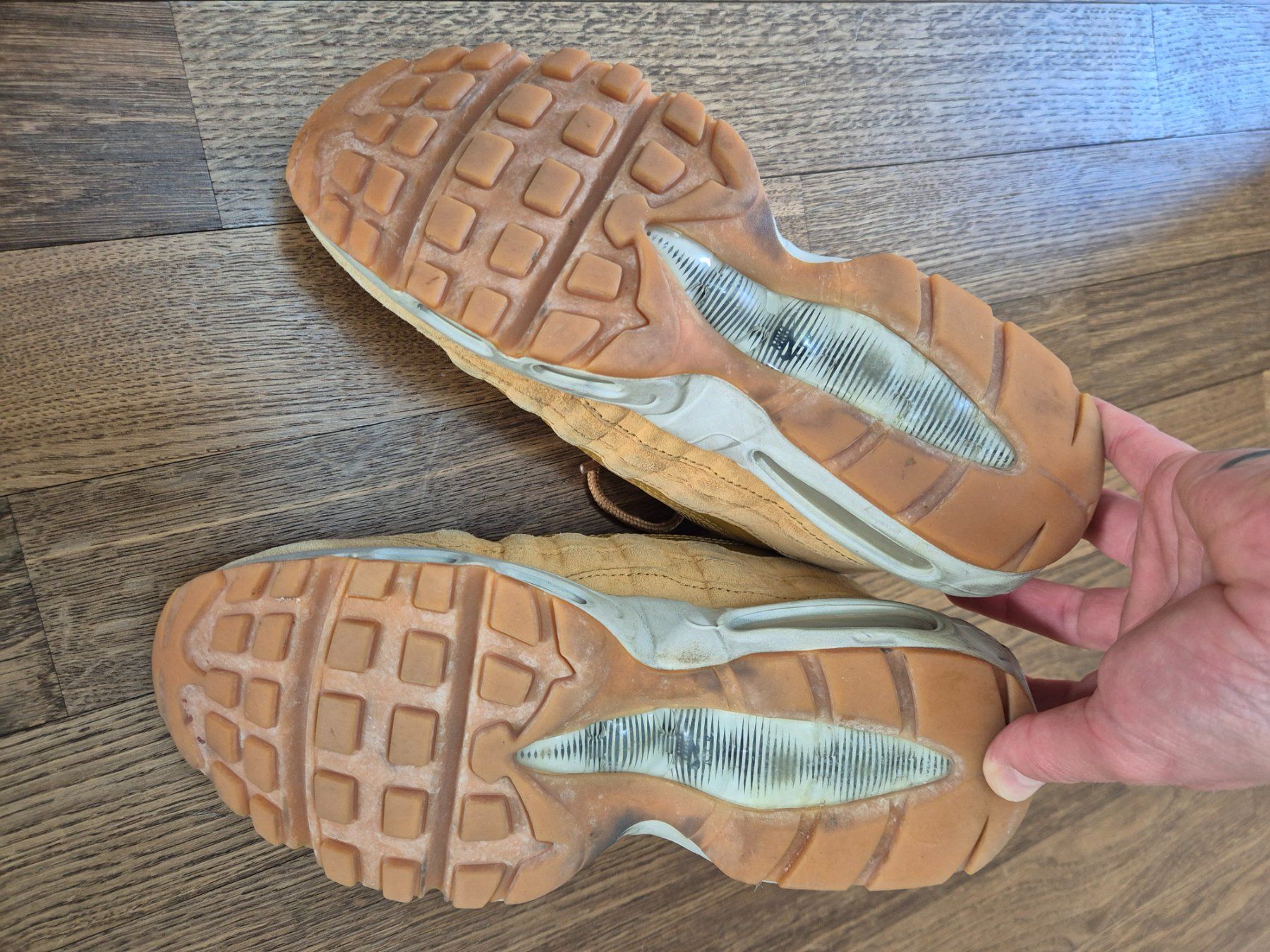 Nike Scarpe da donna: Nike Air Max golden size 38.5 – Usato da Zürich venduto da monadiederich 4