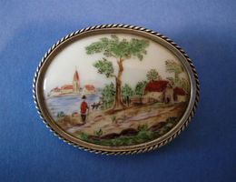 OVALE PORZELLANBROSCHE, EUROPÄISCHE ARBEIT ENDE 19.JAHRH.