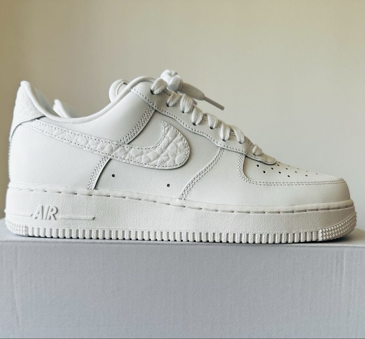 Nike Scarpe da uomo: Air force 1 triple White – Nuovo e nell'imballaggio originale da Biel/Bienne venduto da Akwawini 2
