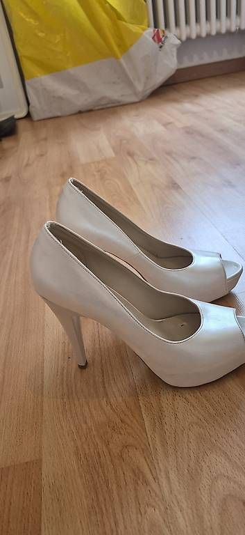 Scarpe da donna: High Heels – Usato da Oberentfelden venduto da manly88 1