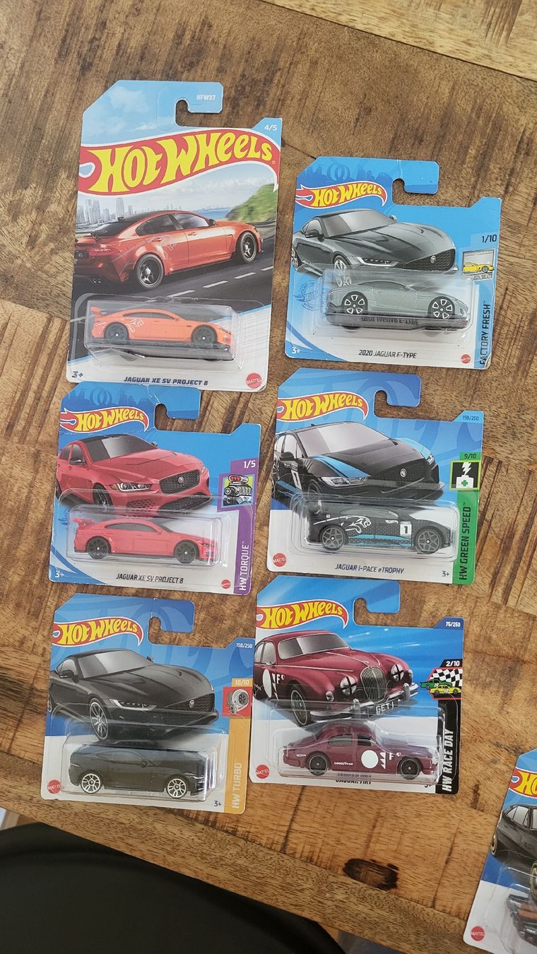 Hot Wheels Voitures modèles: Hot Wheels Jaguar set – Neuf avec emballage d'origine à Jona par mjo_f5t2 1