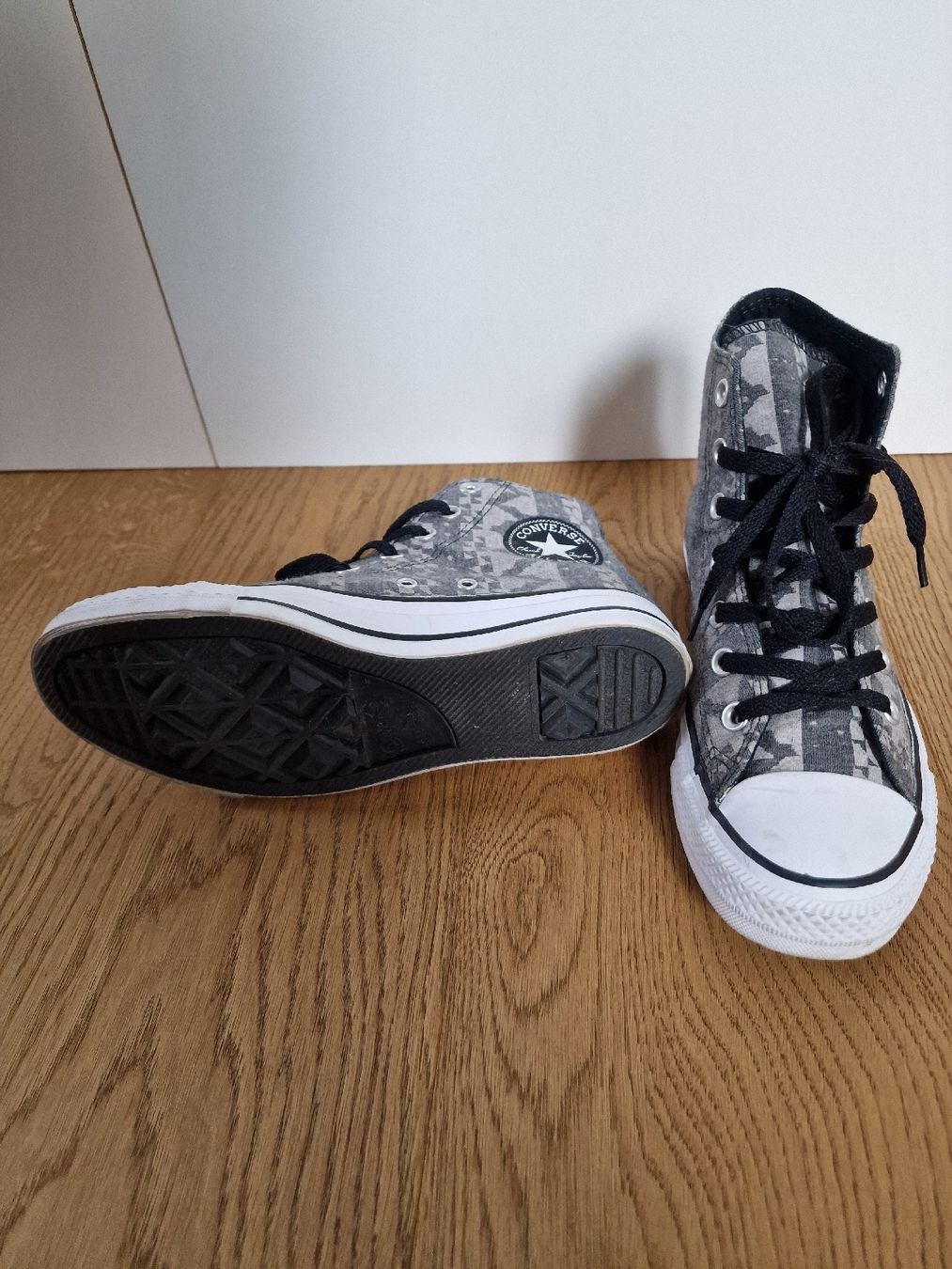 Converse Damenschuhe: Converse – Neu (gemäss Beschreibung) aus Lengnau BE von pja_66q6 1