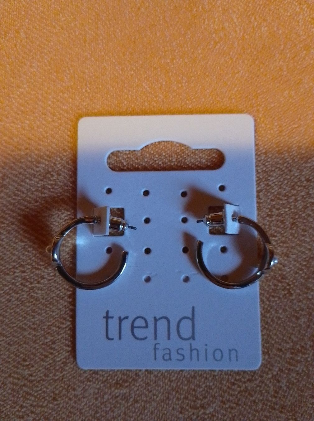 Ohrringe & -stecker: Boucles d'oreilles argentées neuves tendance – Neu und originalverpackt aus Gumefens von izalala
