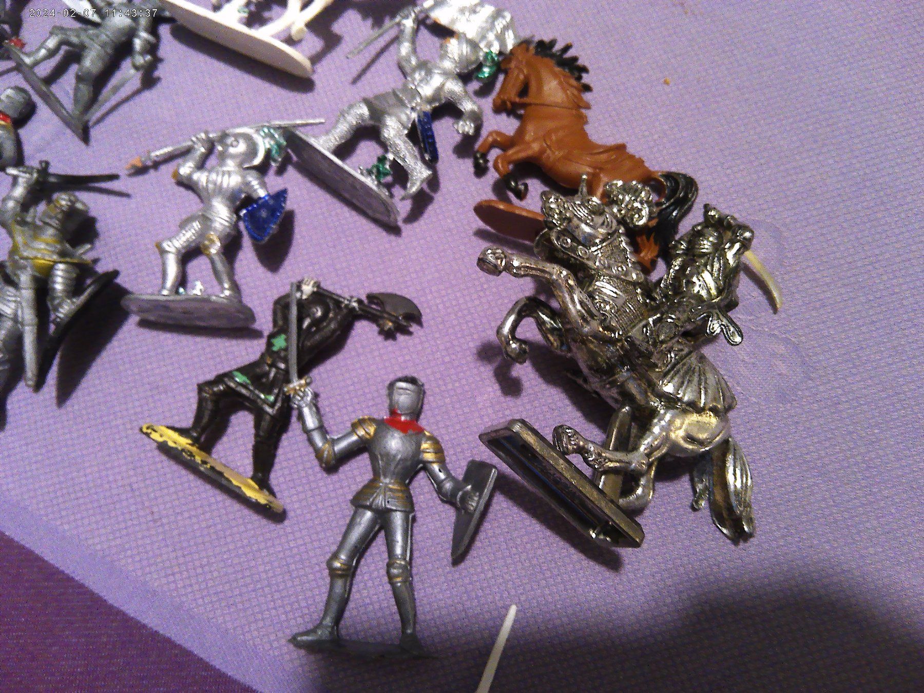Statuette: Ritterfiguren Set, DIVERSE VERLAG (PLASTIC) – Usato da Volketswil venduto da nemo2000 4