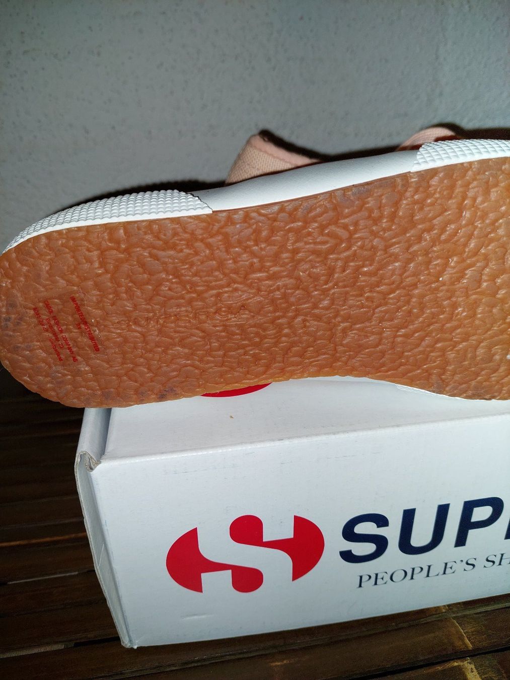Superga Scarpe da donna: Superga . 2750 Cotu Classic pink peach 37 – Nuovo e nell'imballaggio originale da Besenbüren venduto da teluride89 2