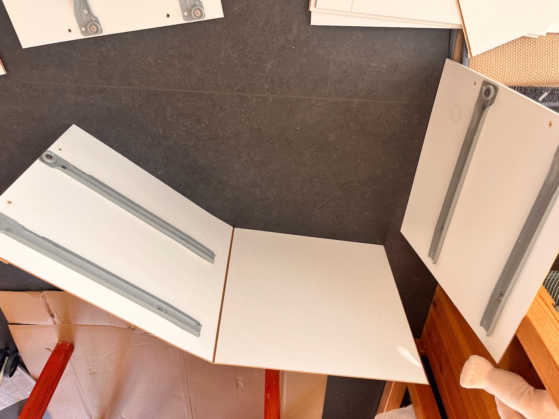 Ikea Étagères: Kallax Schubladen und Türen – D'occasion à Steffisburg par reg_c7wt 2