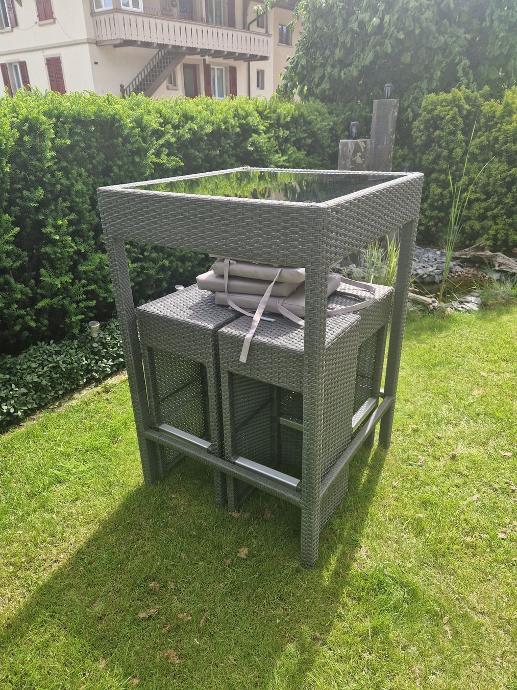 Set di tavolo e panche: Sommer Bar-Set Gartentisch / Stehtisch mit 4 Stühlen – Nuovo (secondo la descrizione) da Münchenbuchsee venduto da Zoups 3
