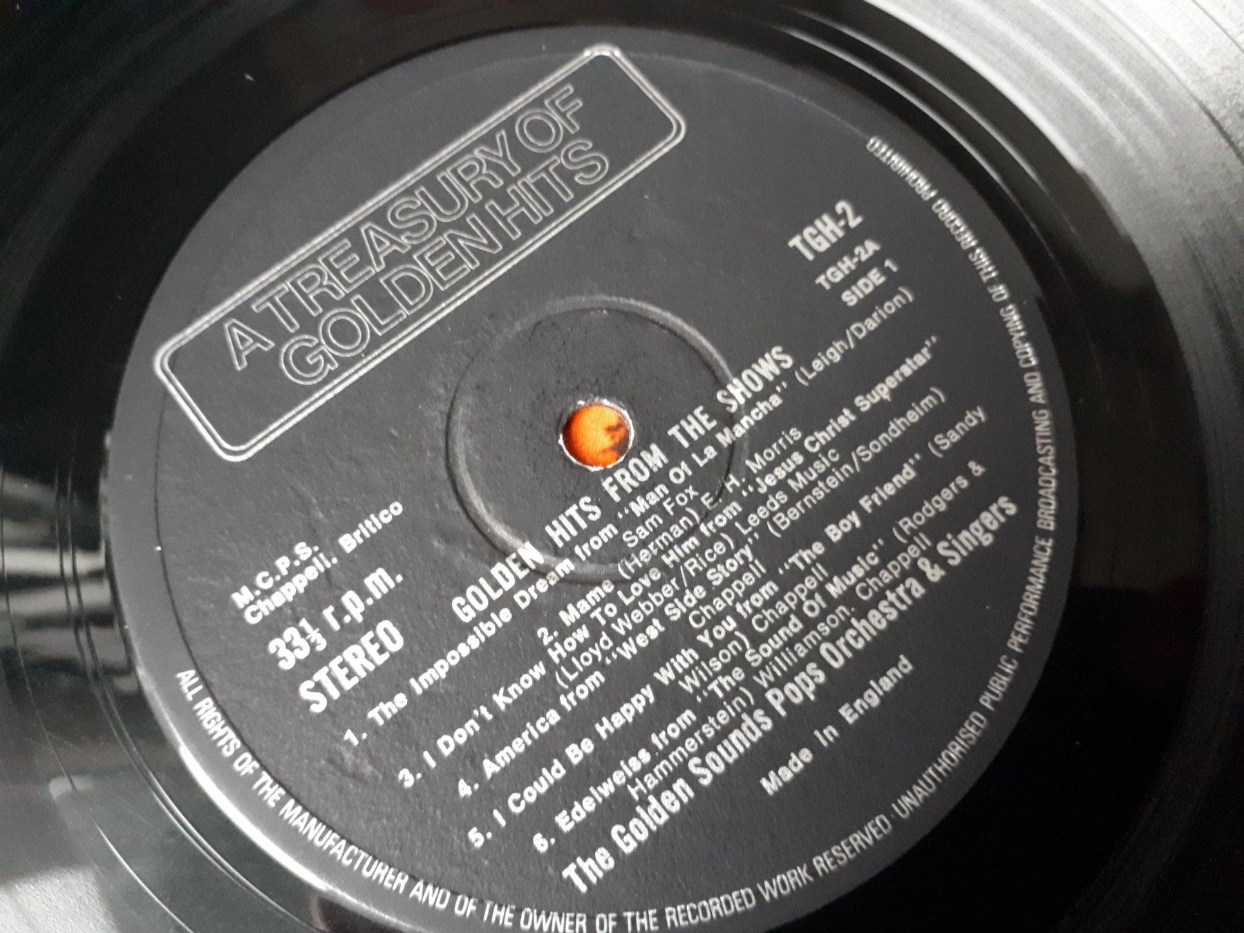 Dischi in vinile: Schallplatte Golden Hits From The Shows – Usato da Seewen SZ venduto da SuperpumaDisplayTeam 4