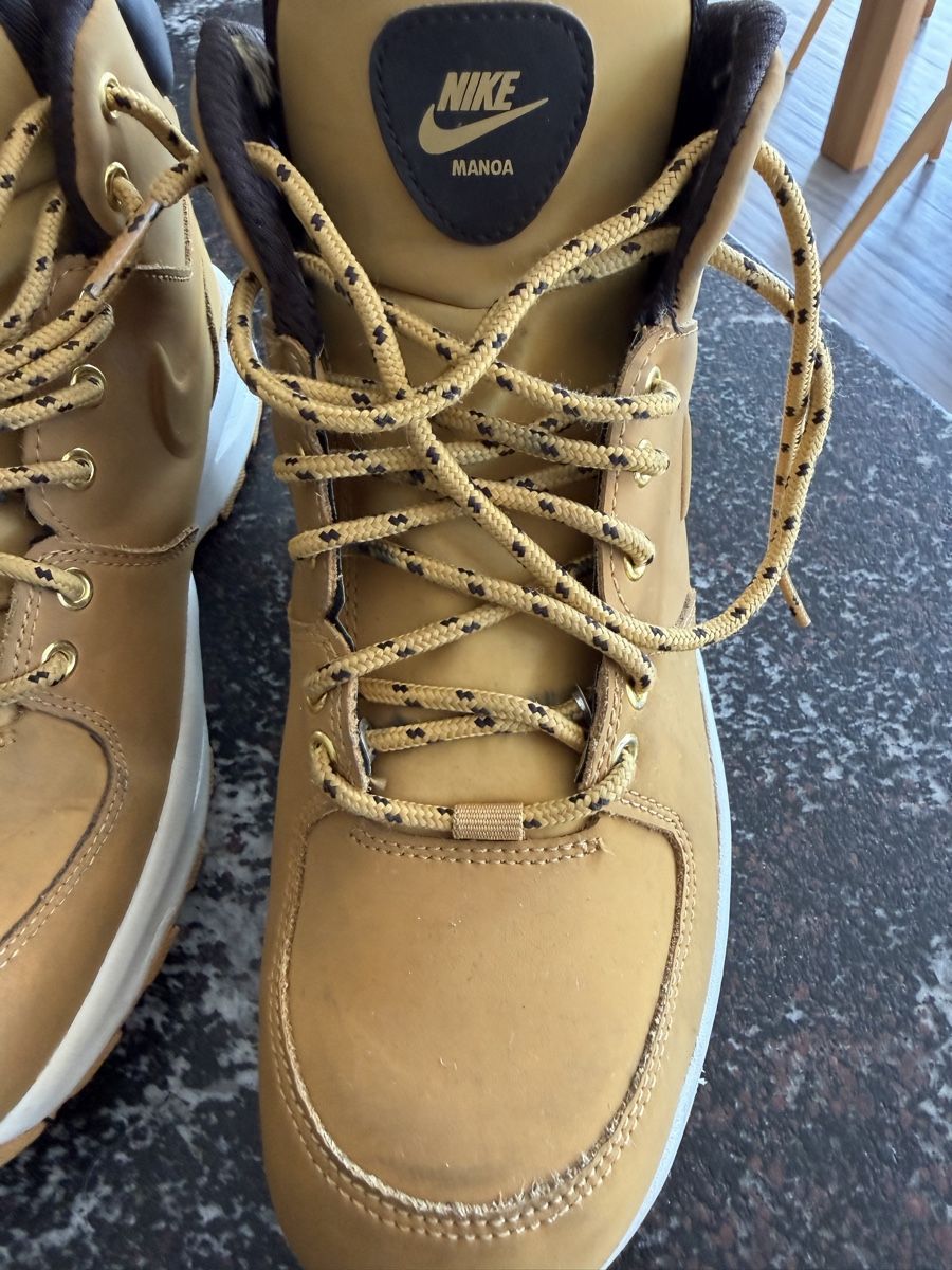 Nike Herrenschuhe: Bottes Nike Manoa couleur camel taille 40 – Gebraucht aus Morrens VD von Stanislas0 2