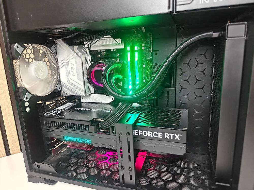 Gaming PC (9800X3D + 32GB + 2TB SSD + RTX 5080) mit Garantie (Gebraucht ...