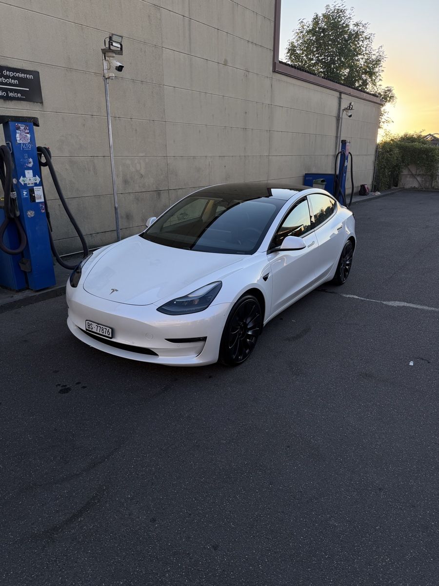 Tesla Automobili: Tesla Model 3 Performance 2021 Batterie ersetzt – Usato da Basel venduto da erd_rz5k