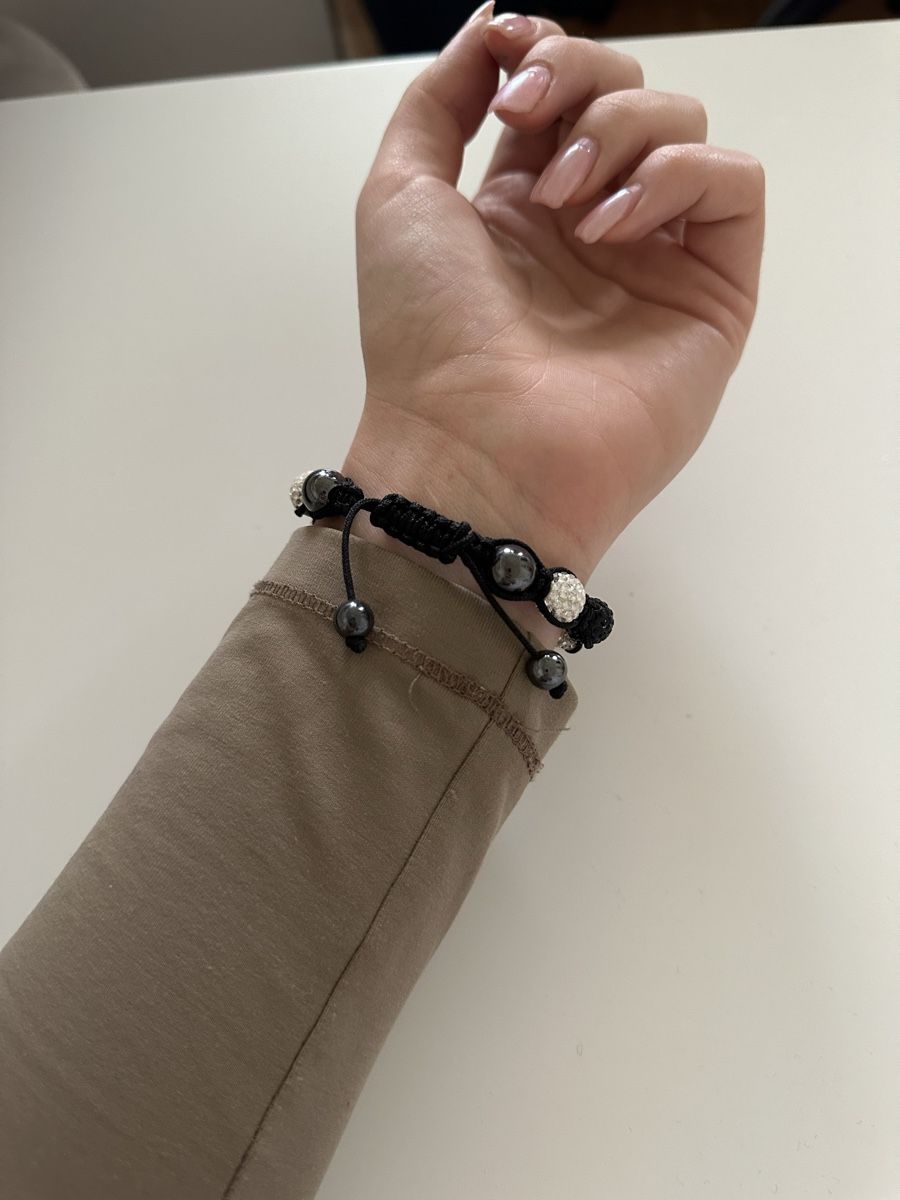 Armbänder & -reifen: Bracelet shamballa noir et blanc – Gebraucht aus Châtelaine von nan_j75j 1