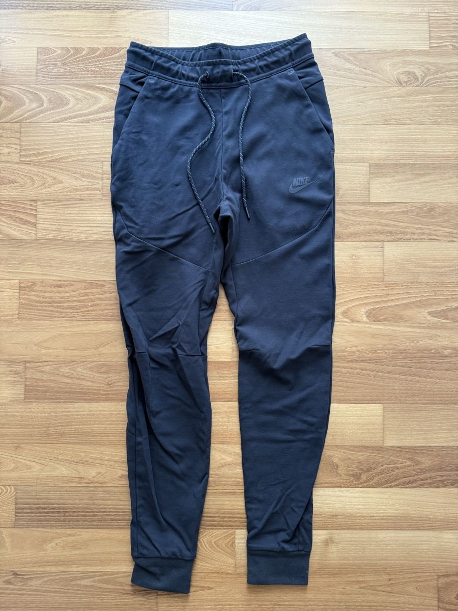 Nike Pantaloni: Trainerhose von Nike – Usato da Adligenswil venduto da mypremium-shop 2