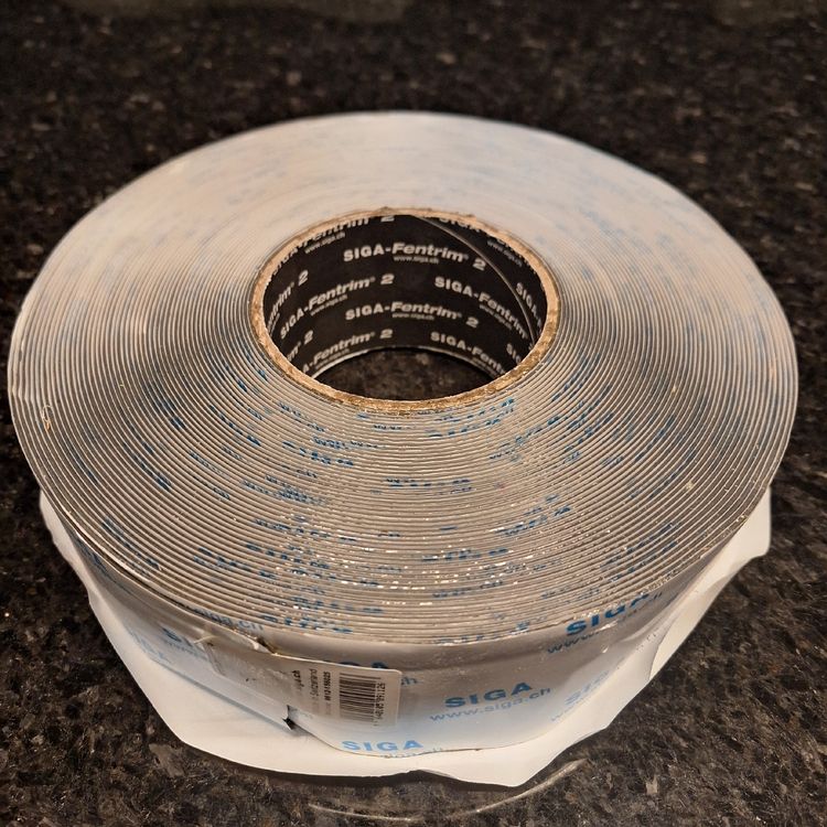 Siga Fentrim 2 Afdichtband Voor Ramen En Deuren 25m X 150mm - Zwart - Wind- En Stofdicht
