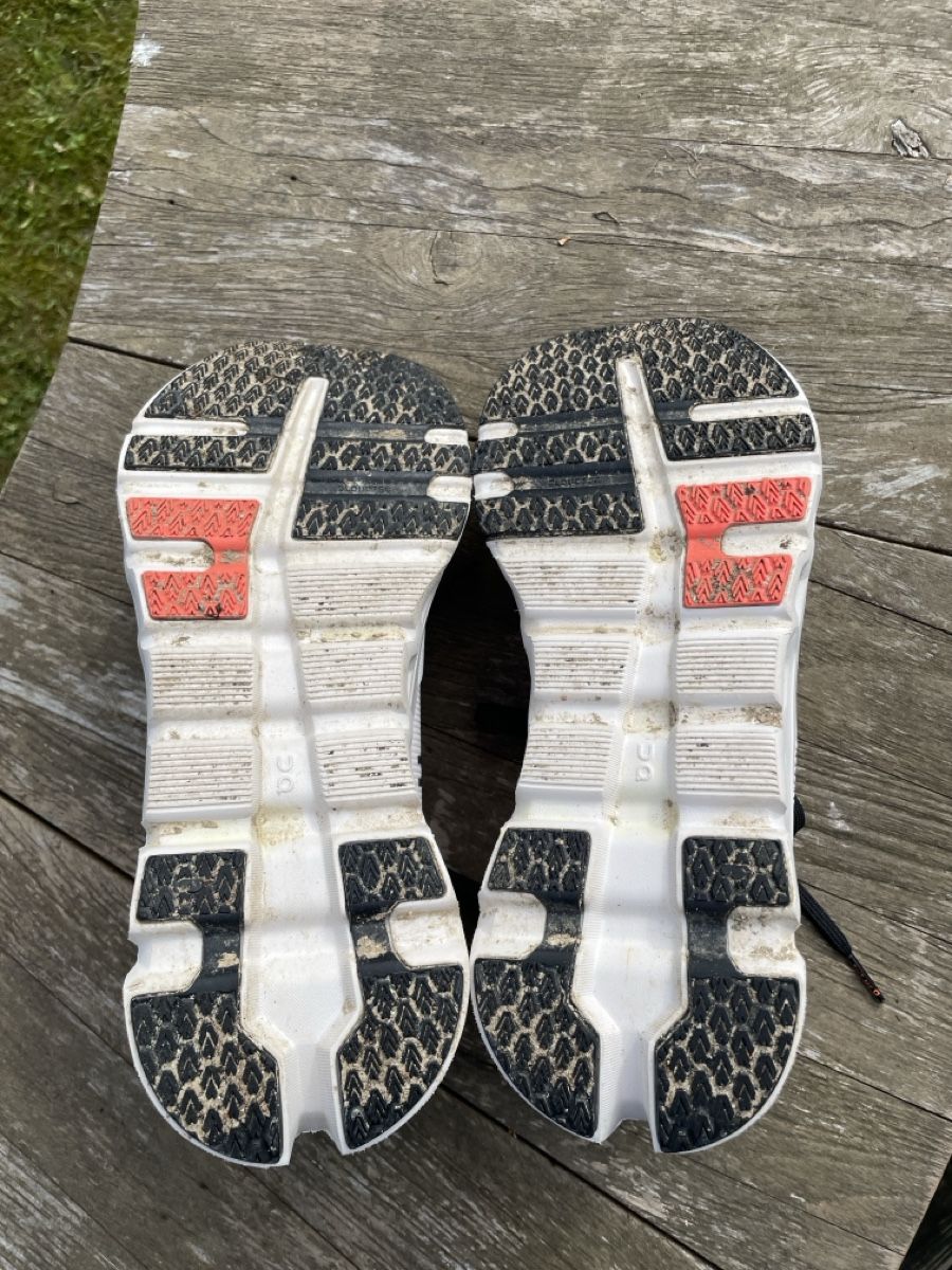 On Chaussures femmes: On Cloudrunner 40.5 – Neuf (Voir description) à Basel par pilzliii 5