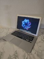 MacBook Air 13" -i5 -8GB RAM -SSD 121GB -Microsoft Office