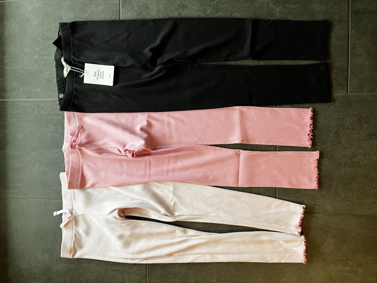 H&M Kleiderpakete & -sets: Gerippte Leggins Gr. 128, H&M – Gebraucht aus Reigoldswil von Misa1705