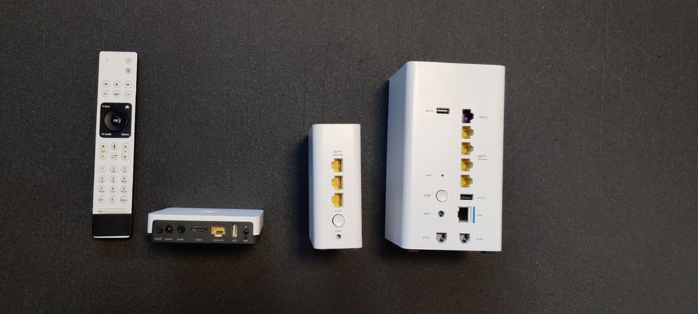 Swisscom Internet box 2, WLAN Verstärker und TV Box (Gebraucht) in ...