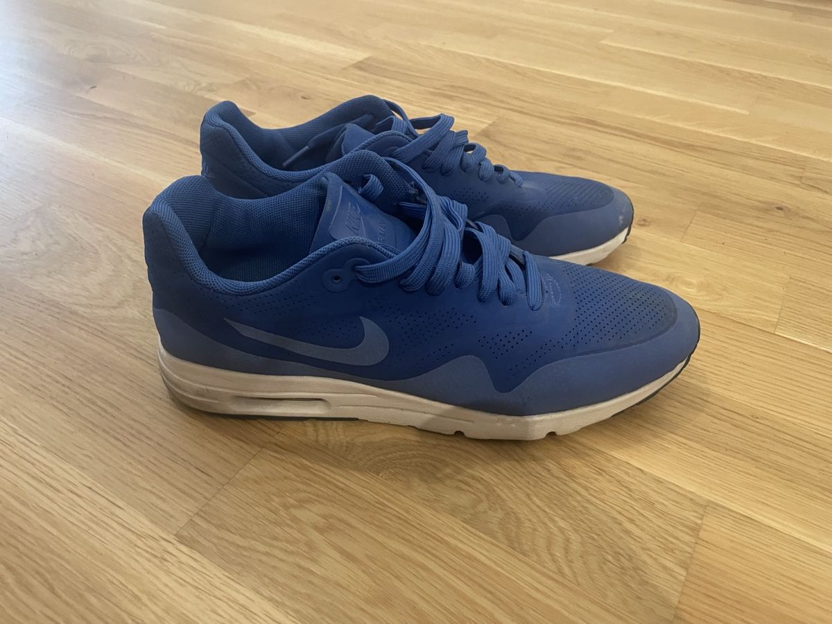 Scarpe da uomo: Nike Air Max  Blau/Weiß Grösse 42 – Usato da Stäfa venduto da buecher10 1