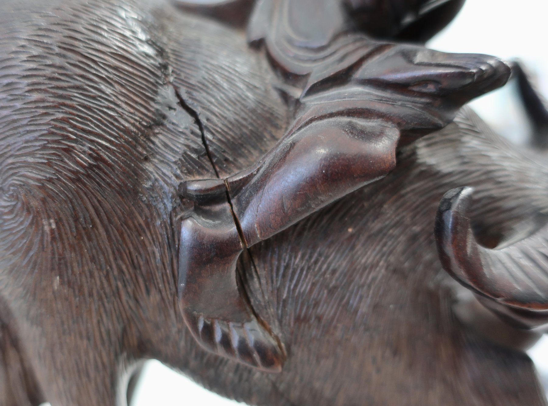 Sculture & Statue: Chinesische Holzskulptur – Usato da Volketswil venduto da brockipfannenstil 7