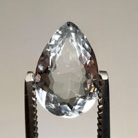 Weisser Topas Edelstein, 3.5 Karat, unerhitzt aus Kambodscha