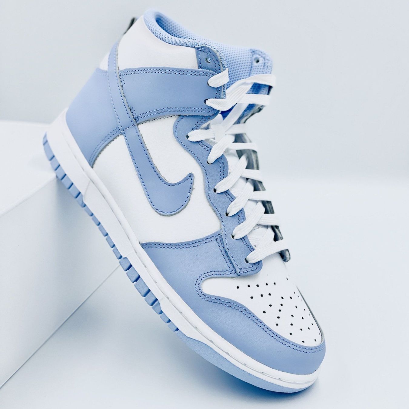 Nike Scarpe da donna: Nike Dunk High Aluminium EU 40.5 – Nuovo e nell'imballaggio originale da Erlinsbach venduto da sasneakers 2