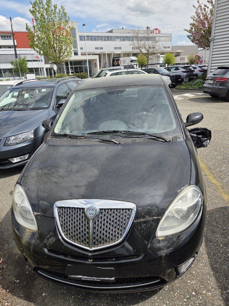 Lancia Autos: Lancia Ypsilon 1.4 – Gebraucht aus Oensingen von Konkursamt_SO