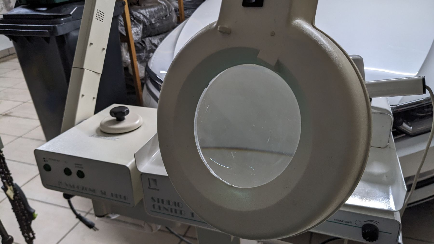Altro per Ottica: NEMECTRON Studio Center 1 Kosmetikgerät mit Zubehör – Usato da Dübendorf venduto da ebu_6qyl 4