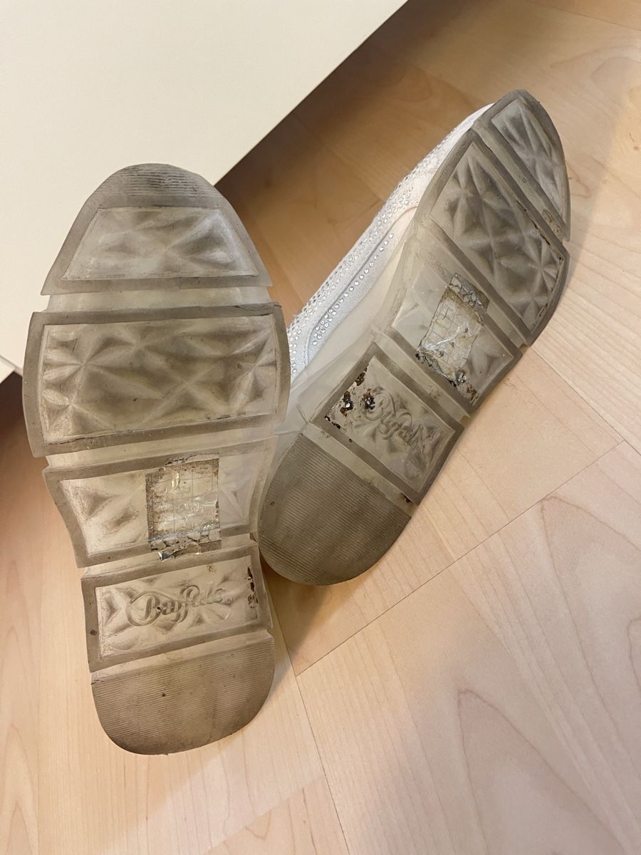 Buffalo Damenschuhe: BUFFALO Sneaker Batter shine Beige 37 – Gebraucht aus Dietikon von Nieselchen 2