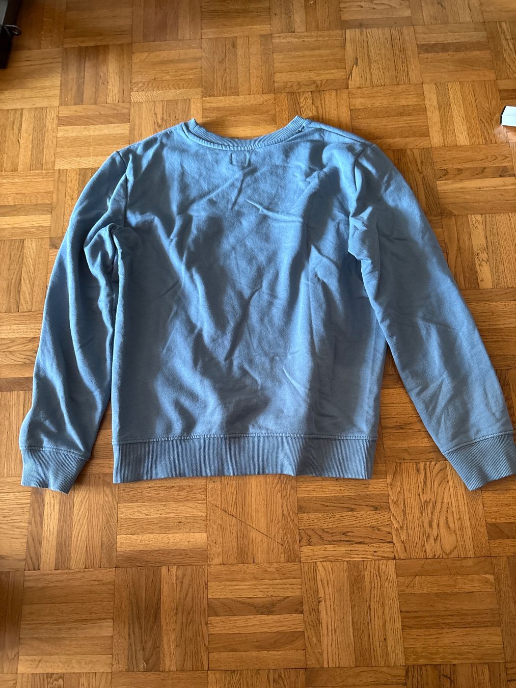 La Redoute Maglioni & Felpe: Pull LA REDOUTE bleu clair "Surf Land" Taille 12 ans – Usato da Genève venduto da captus 1