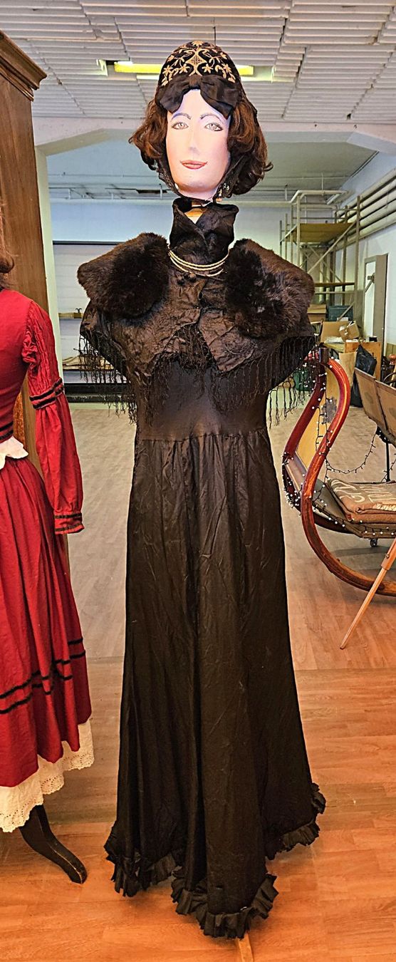 Altro in Decorazioni & Accessori: Schaufensterpuppen. Influenzerinnen. – Usato da Trun venduto da artantic 1