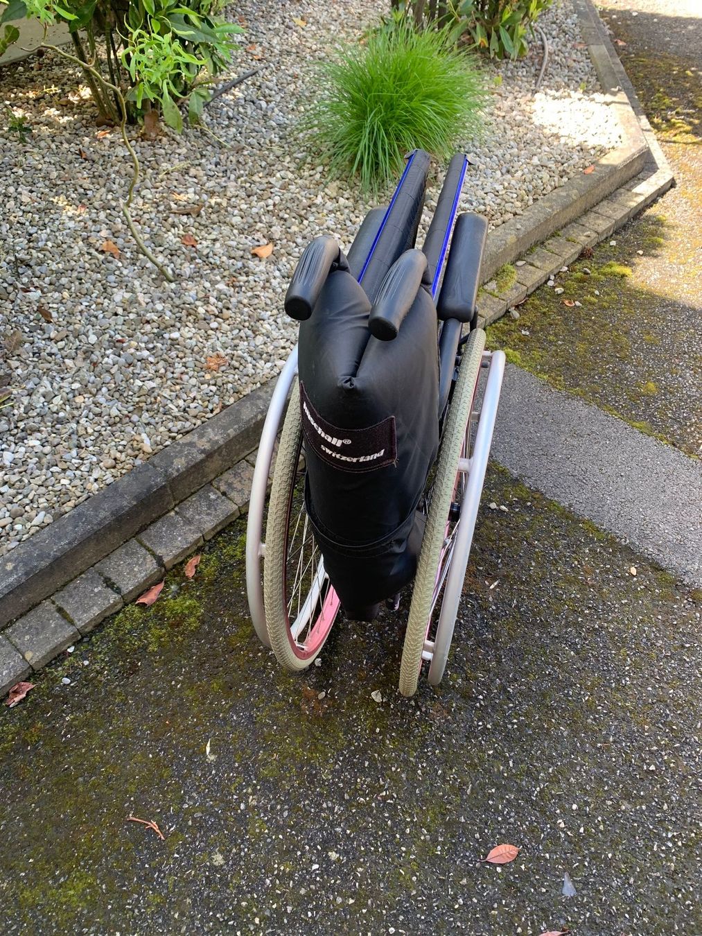Rollstühle: Fauteuil roulant pliable, parfait état. – Gebraucht aus Vessy von Panpan2 4