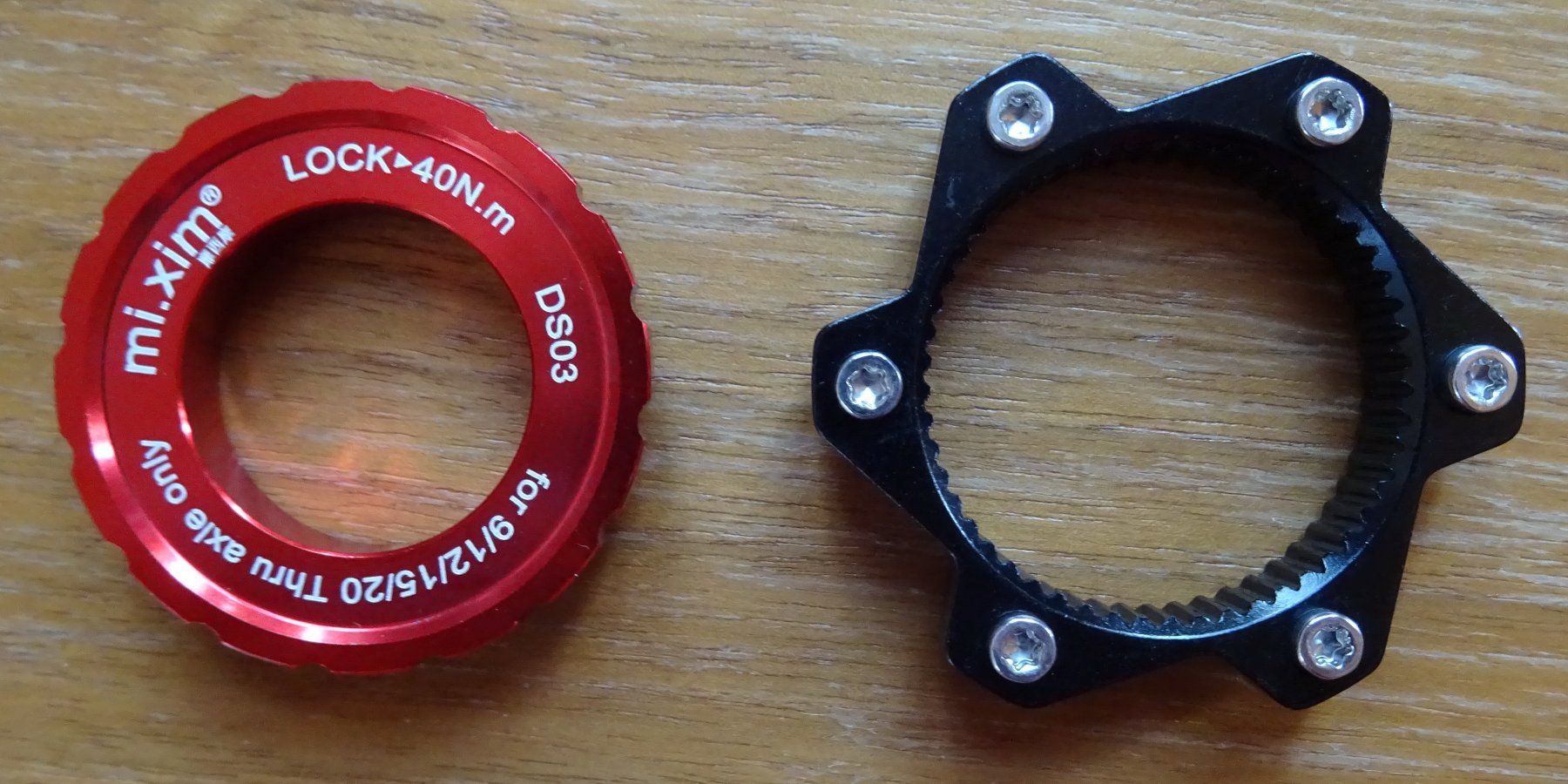 Pezzi di ricambio: Bremsscheibe Adapter Center Lock - 6 Loch Rot – Nuovo e nell'imballaggio originale da Grächen venduto da ef5_5yr9